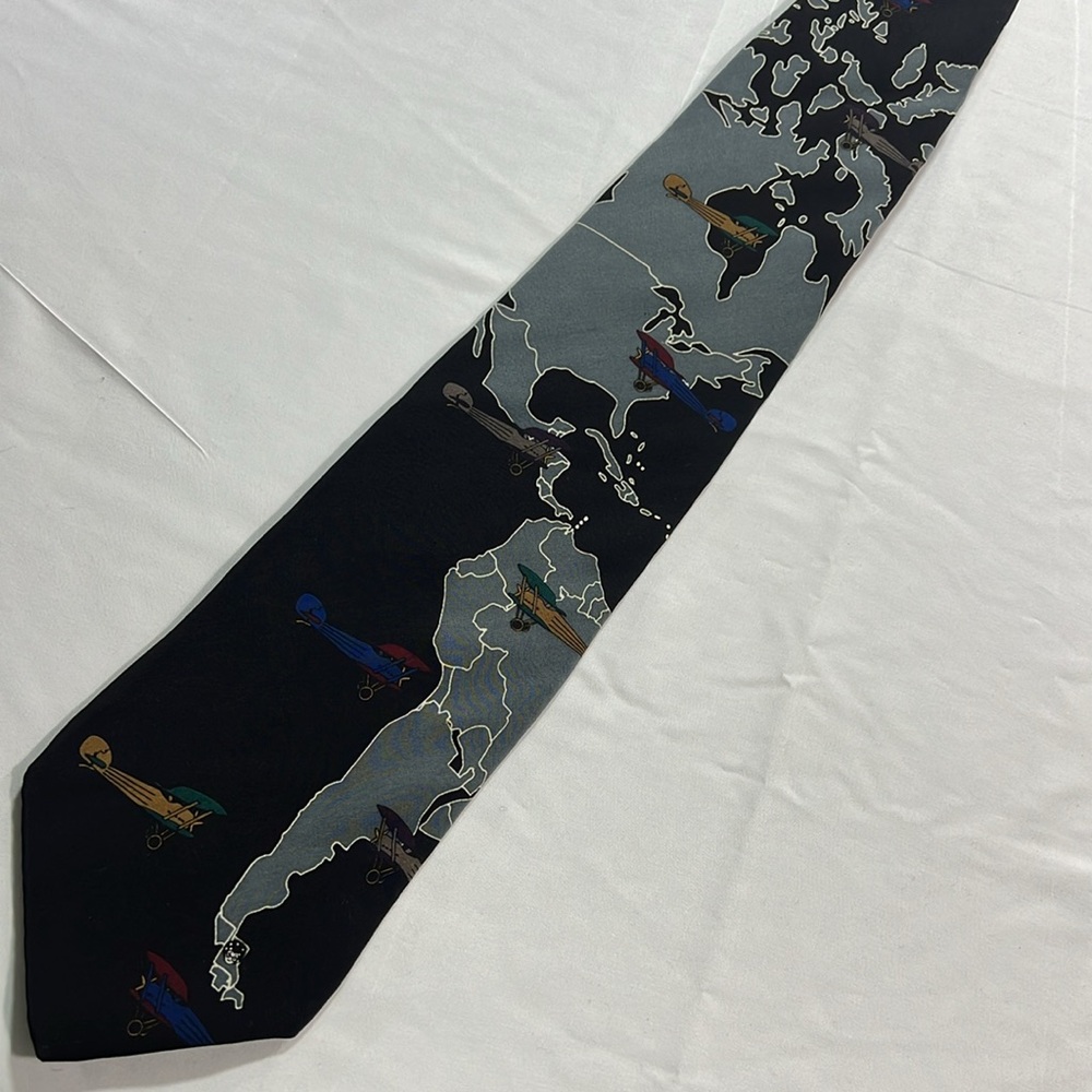 Vicky Davis 100% silk tie - Picture 5 of 6